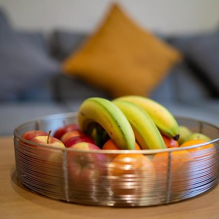 One Bedroom Flat In Bush Hill Park انفيلد المظهر الخارجي الصورة